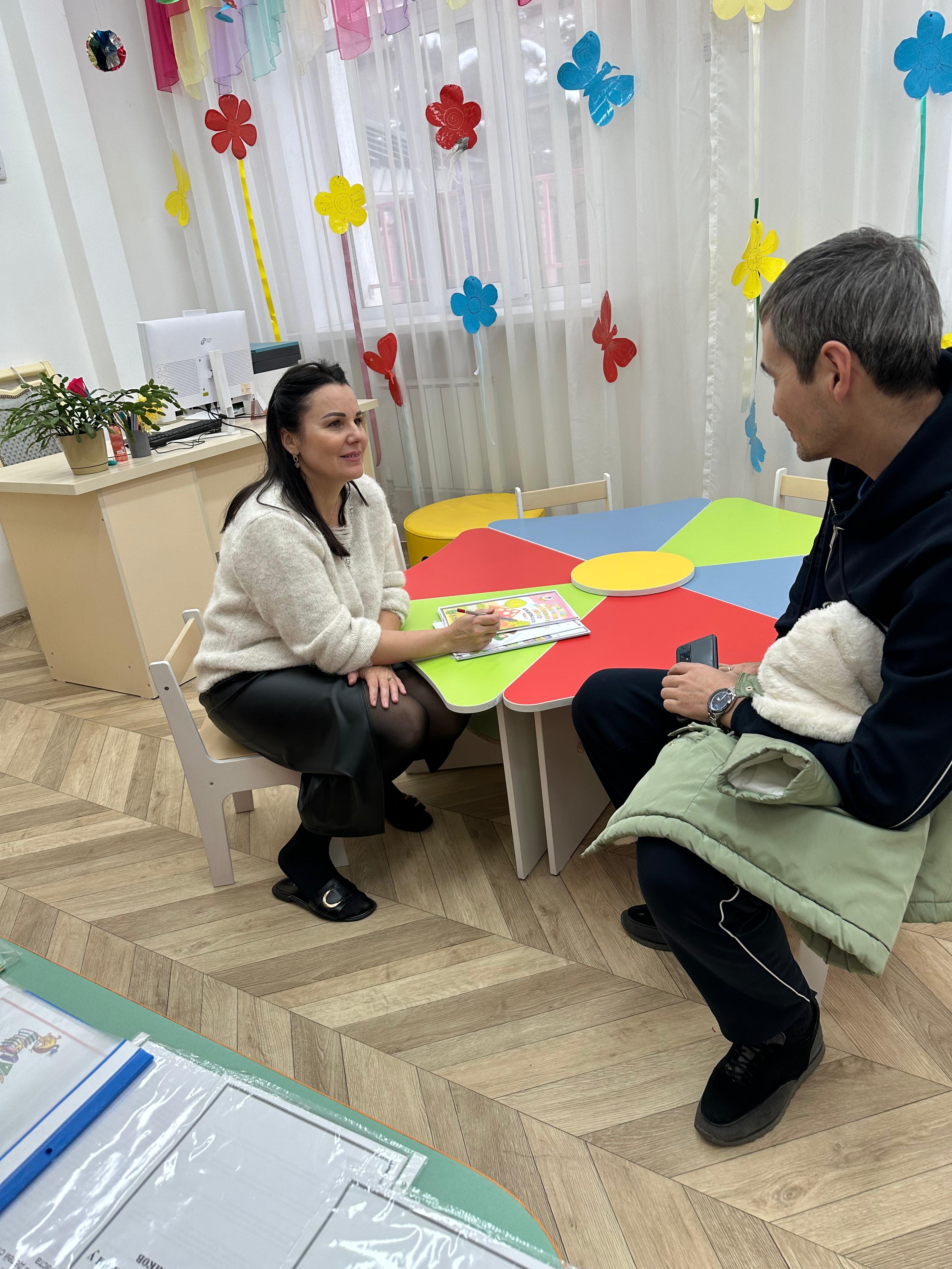 Кенес. Тақырыбы: «Мектепке дейінгі жастағы баланың психологиялық ерекшеліктері» Өткізген: педагог-психолог Тебенькова Я.В.